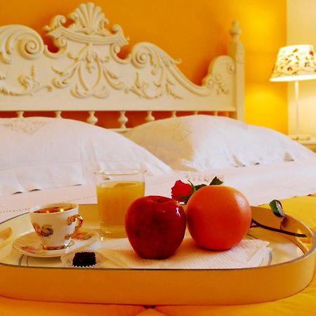 Le Stanze Dei Nonni Bed and Breakfast Avellino Værelse billede
